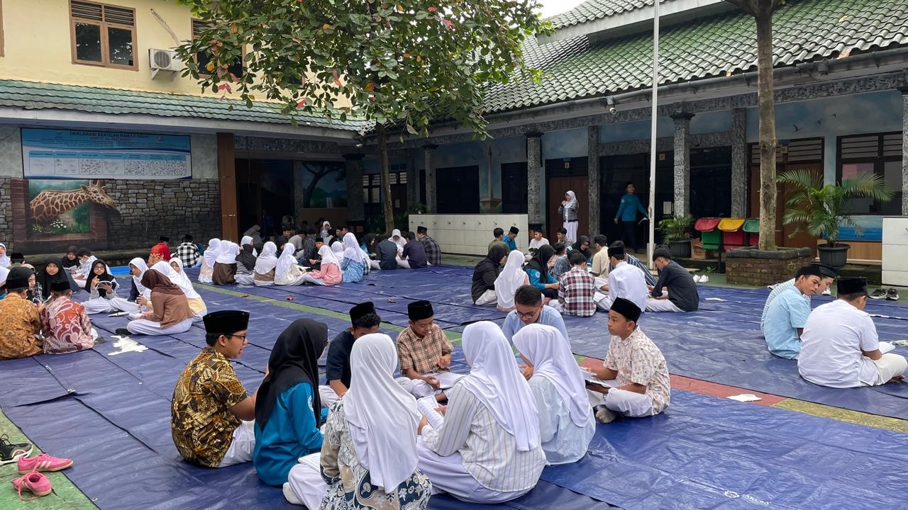 MEMBENTUK GENERASI QUR'ANI: PEMBIASAAN TILAWATI BERSAMA ANAK-ANAK SETIAP SELASA DAN RABU SETELAH SOLAT DUHA