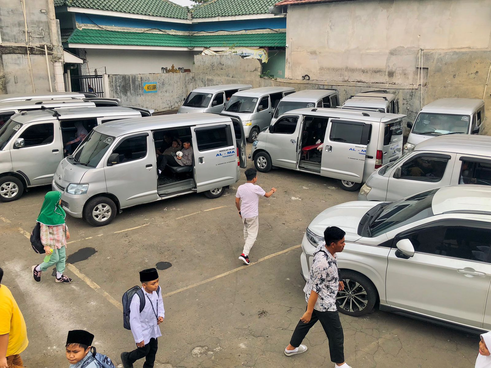 Mobil Jemputan