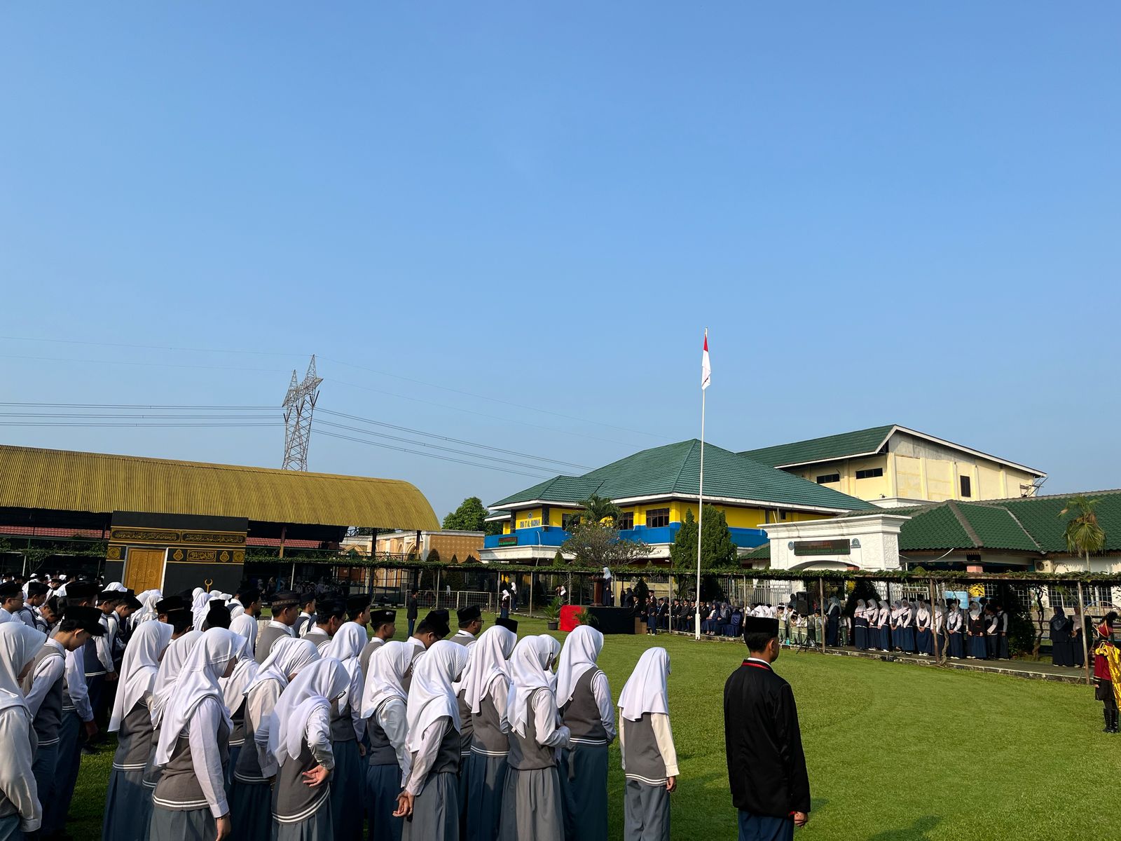 Upacara Hardiknas 2