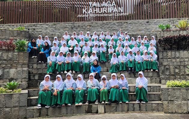 Outing Class VII