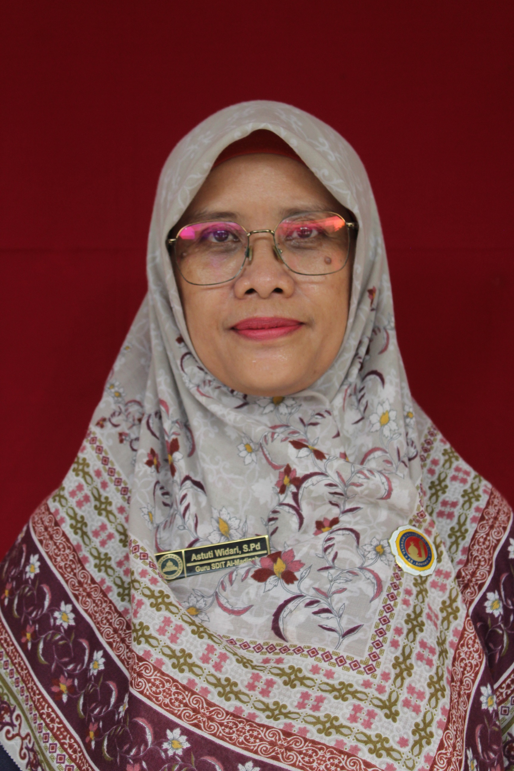 Astuti Widari, S.Pd