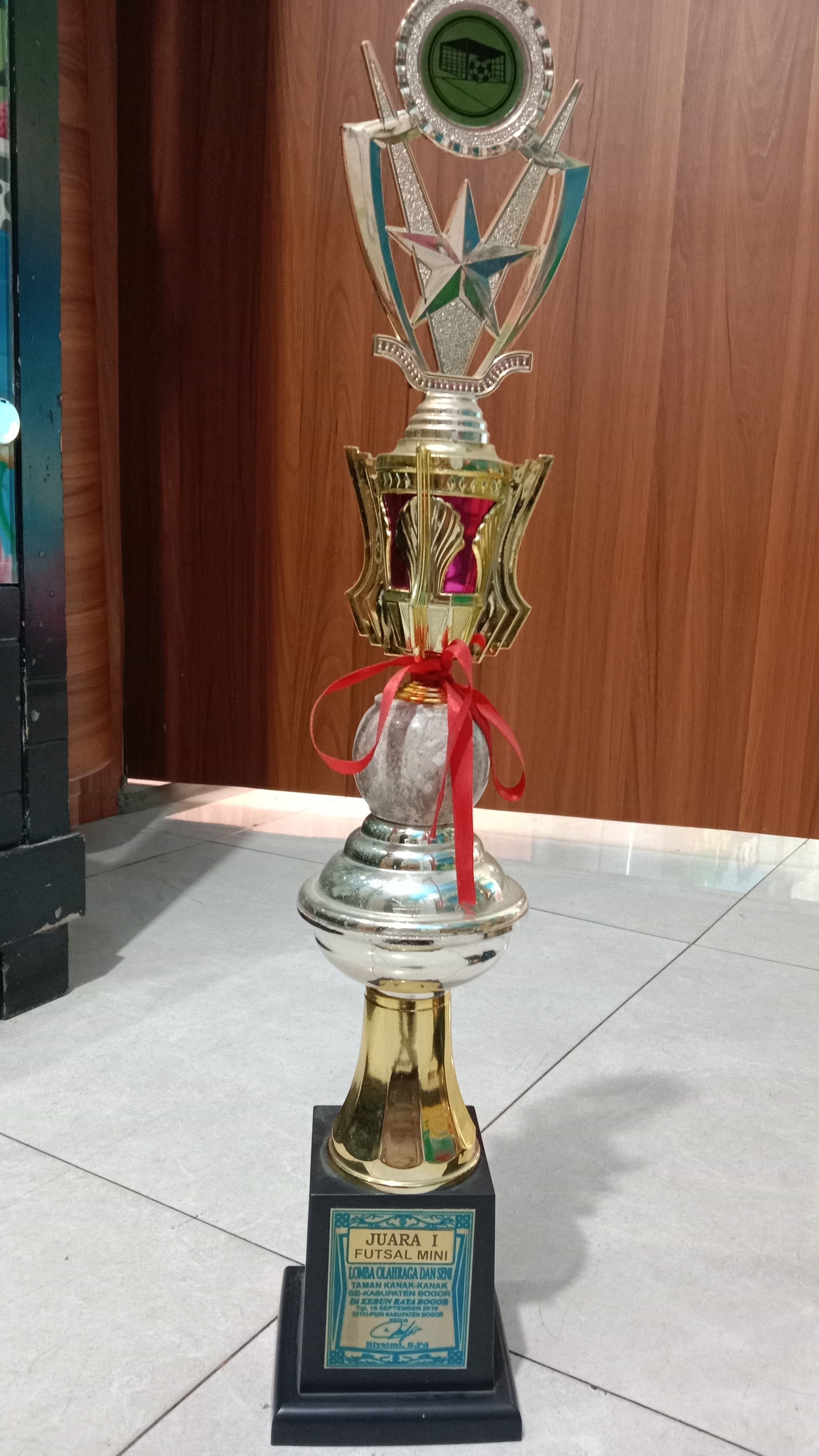 Juara 1 Puisi berantai sekabupaten Bogor