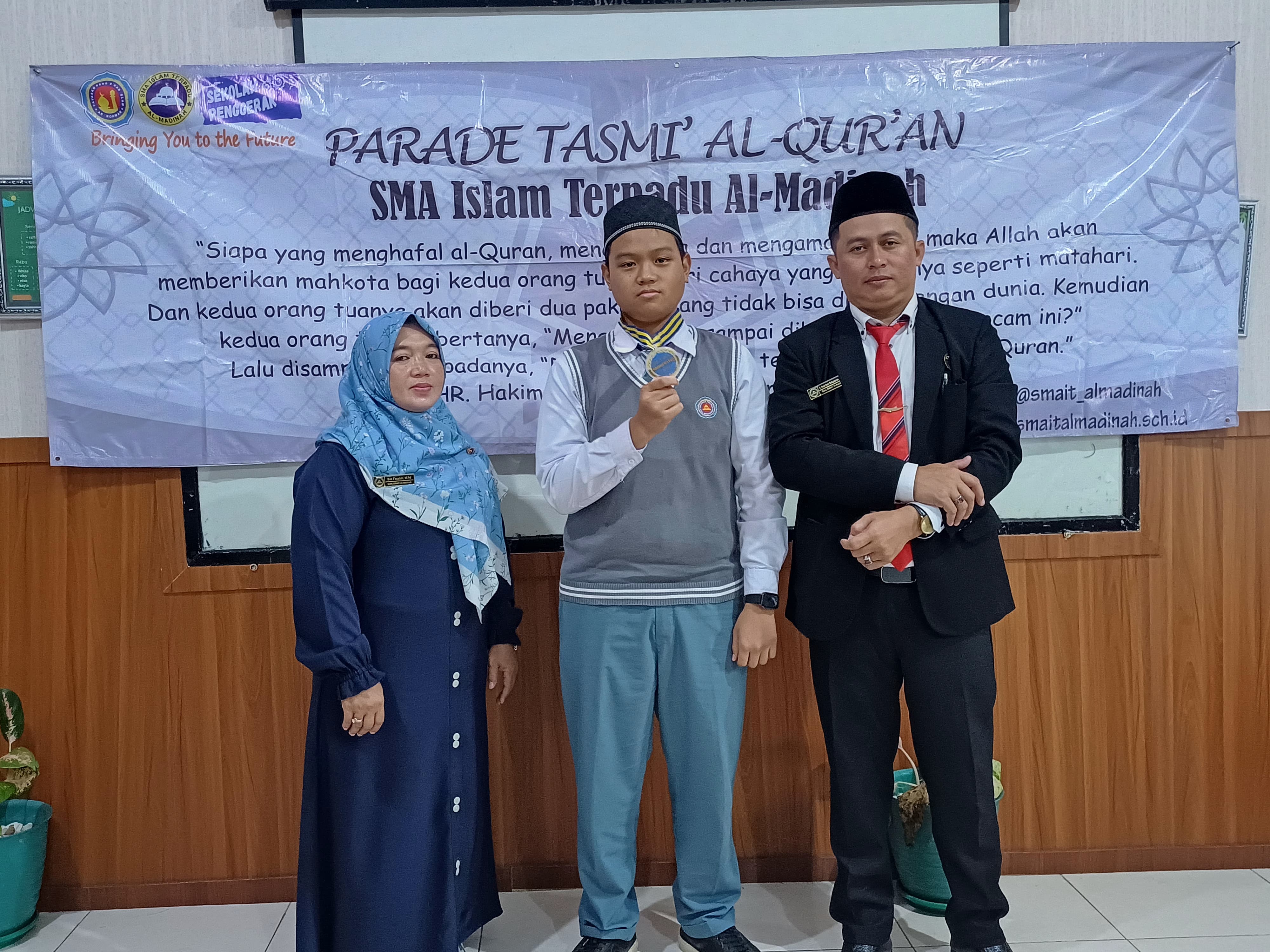 Langkah Menuju Cahaya: Program Khataman Bentuk Generasi Berakhlak Mulia