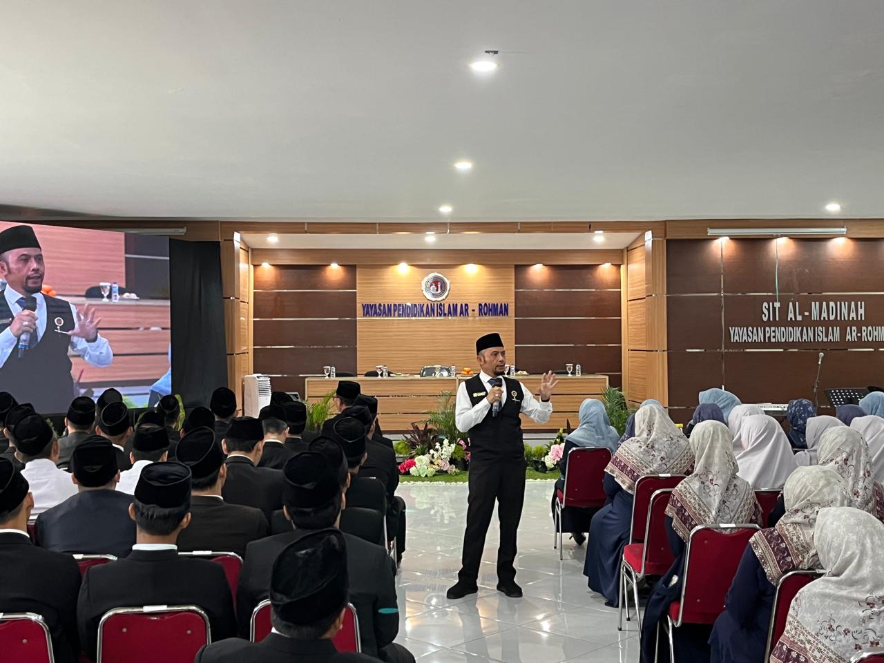 Rapat Kerja SIT Al-Madinah Tahun 2025