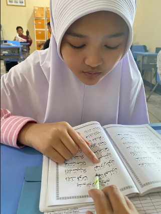 Penerapan Metode Tilawati dalam Pembelajaran Al-Qur'an di SMPIT Al-Madinah