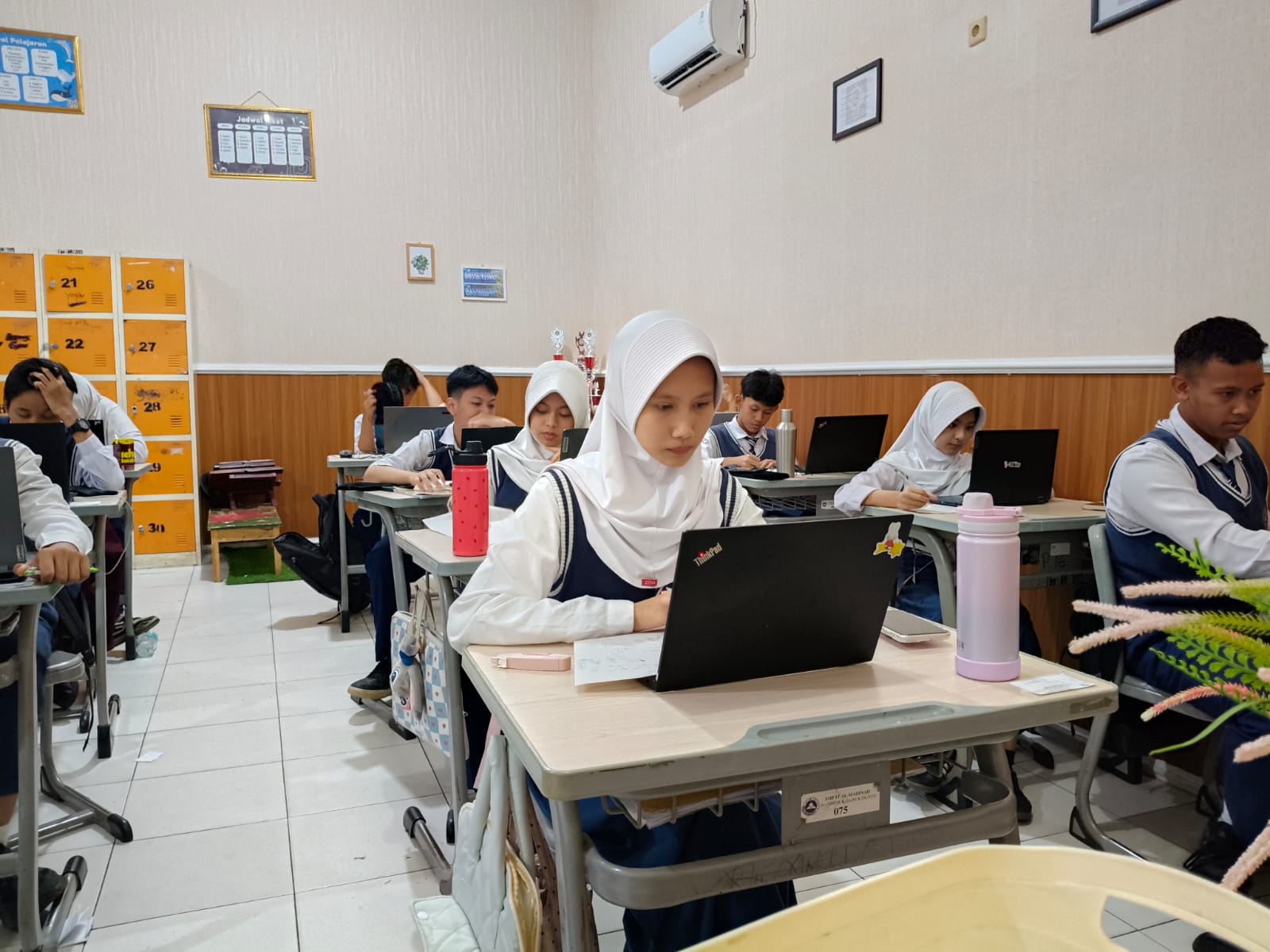 Asesmen Sumatif Akhir Semester SMPIT Al-Madinah: Menempa Generasi Cerdas dan Berakhlak