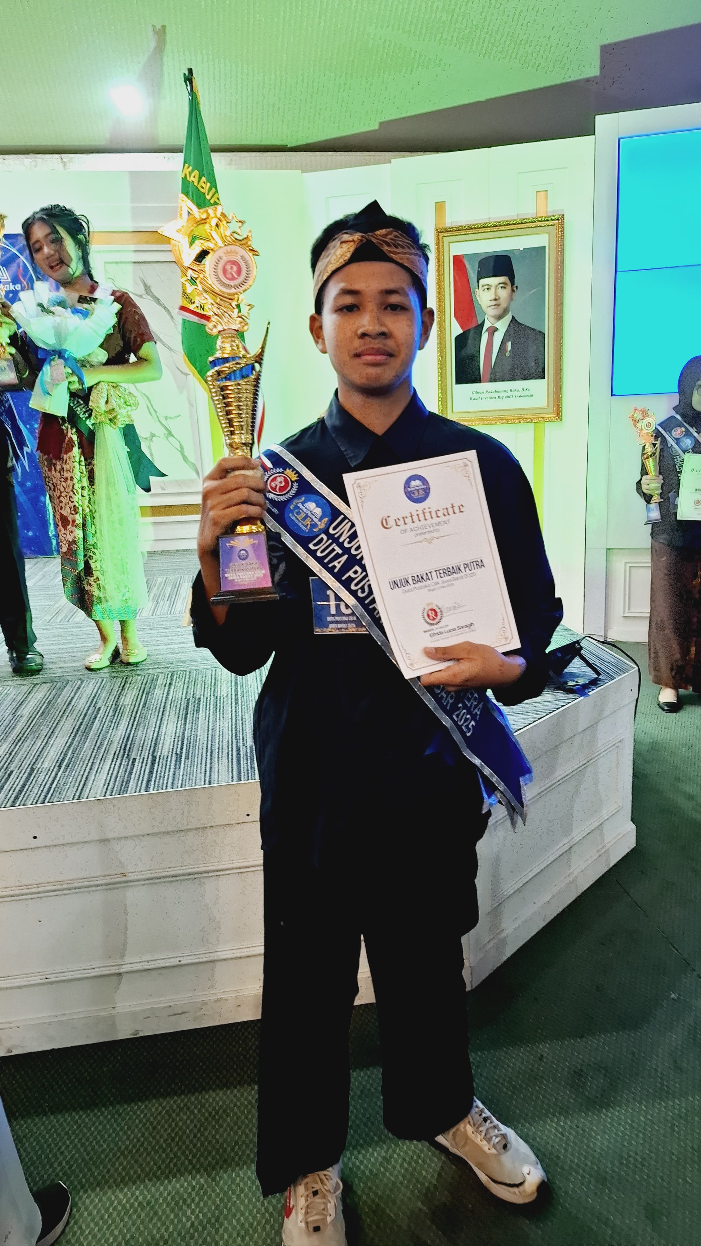 Duta Pustaka Cilik Jawa Barat Unjuk Bakat Terbaik 2025: Zidan dari SMP IT Al-Madinah Tampil Menghibur dan Menjadi Juara Bakat Terbaik Putra