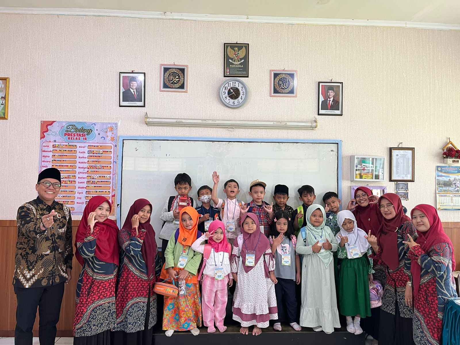 Trial Class SD IT Al-Madinah "Batch 1"