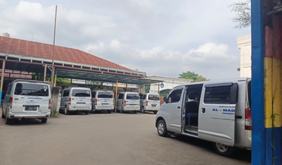 Kenyamanan dan Keamanan Utama:  Layanan Antar Jemput Al-Madinah Cibinong