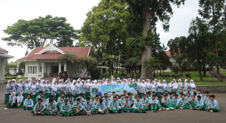 Pembelajaran Menyenangkan di Luar Kelas