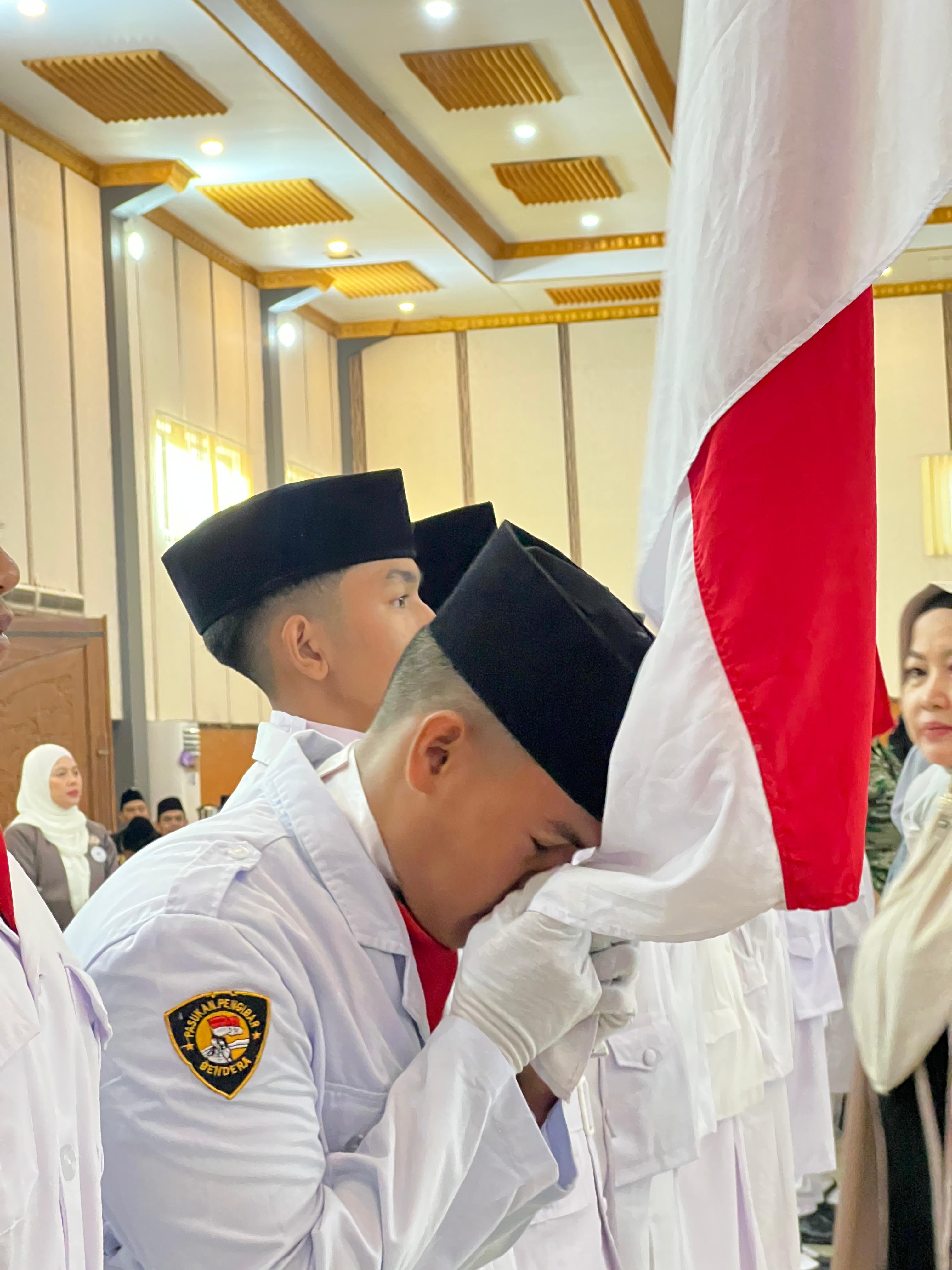 Pengukuhan Paskibra HUT RI-80 SIT Al-Madinah