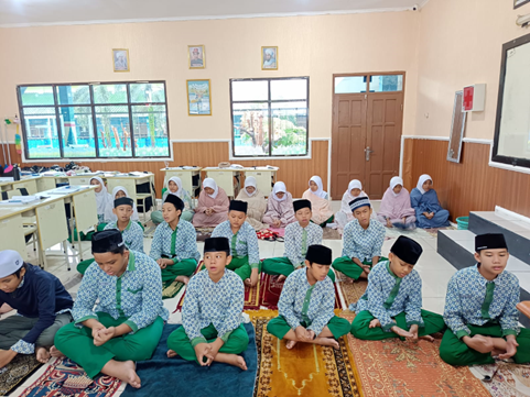 Mengetuk Pintu Langit Sejak Dini: Pembiasaan Sholat Duha di Sekolah Islam Unggulan