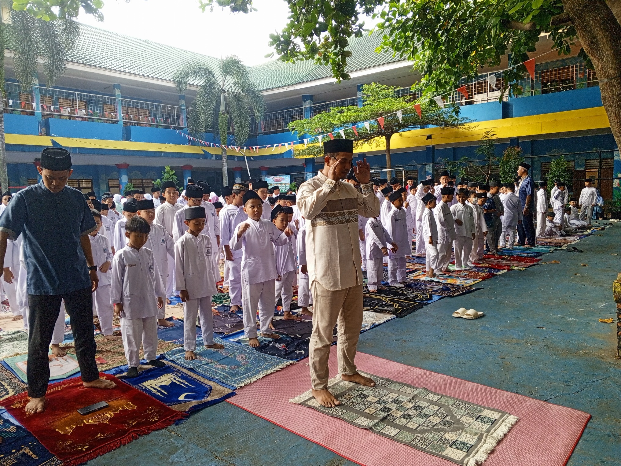 Sholat Dhuha Bersama di Sekolah