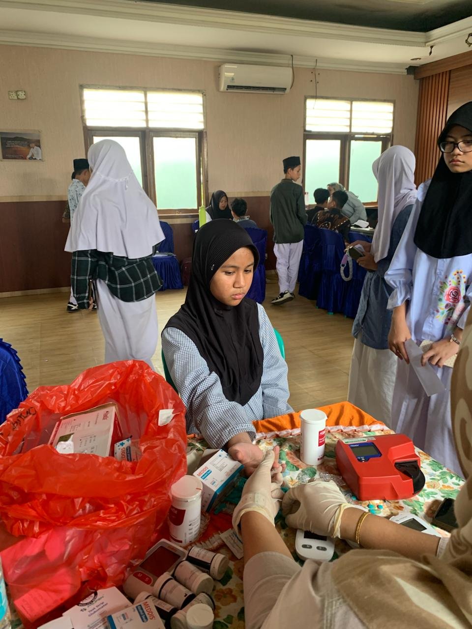 Cek Kesehatan Gratis (CKG) dan Skrining Kesehatan di SMPIT Al-Madinah