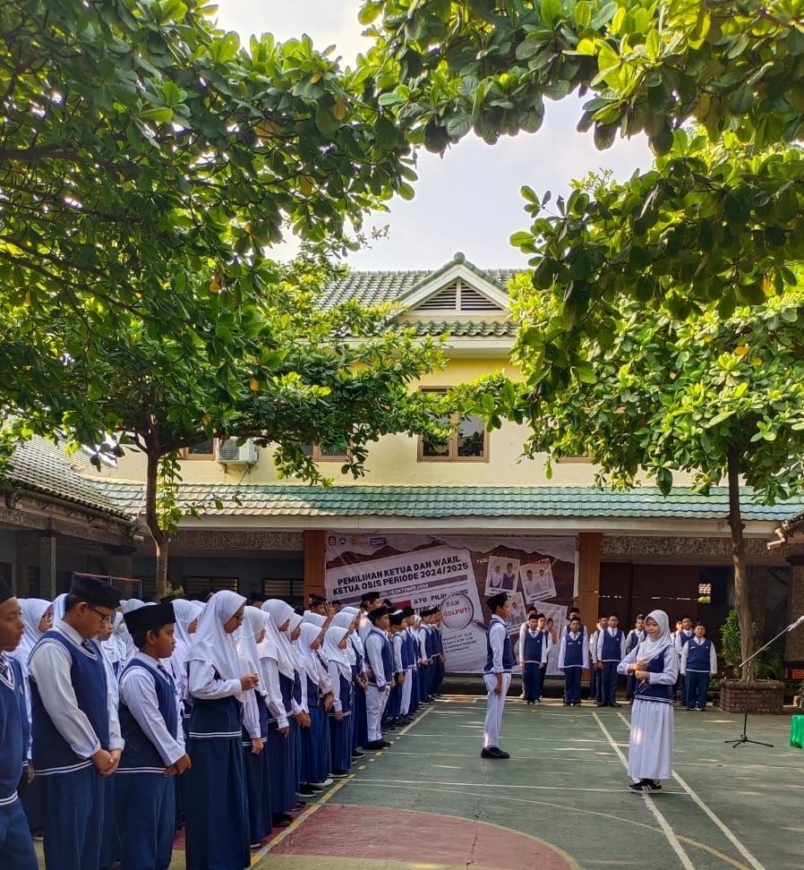 Membangun Karakter Siswa Dengan Lagu Nasional