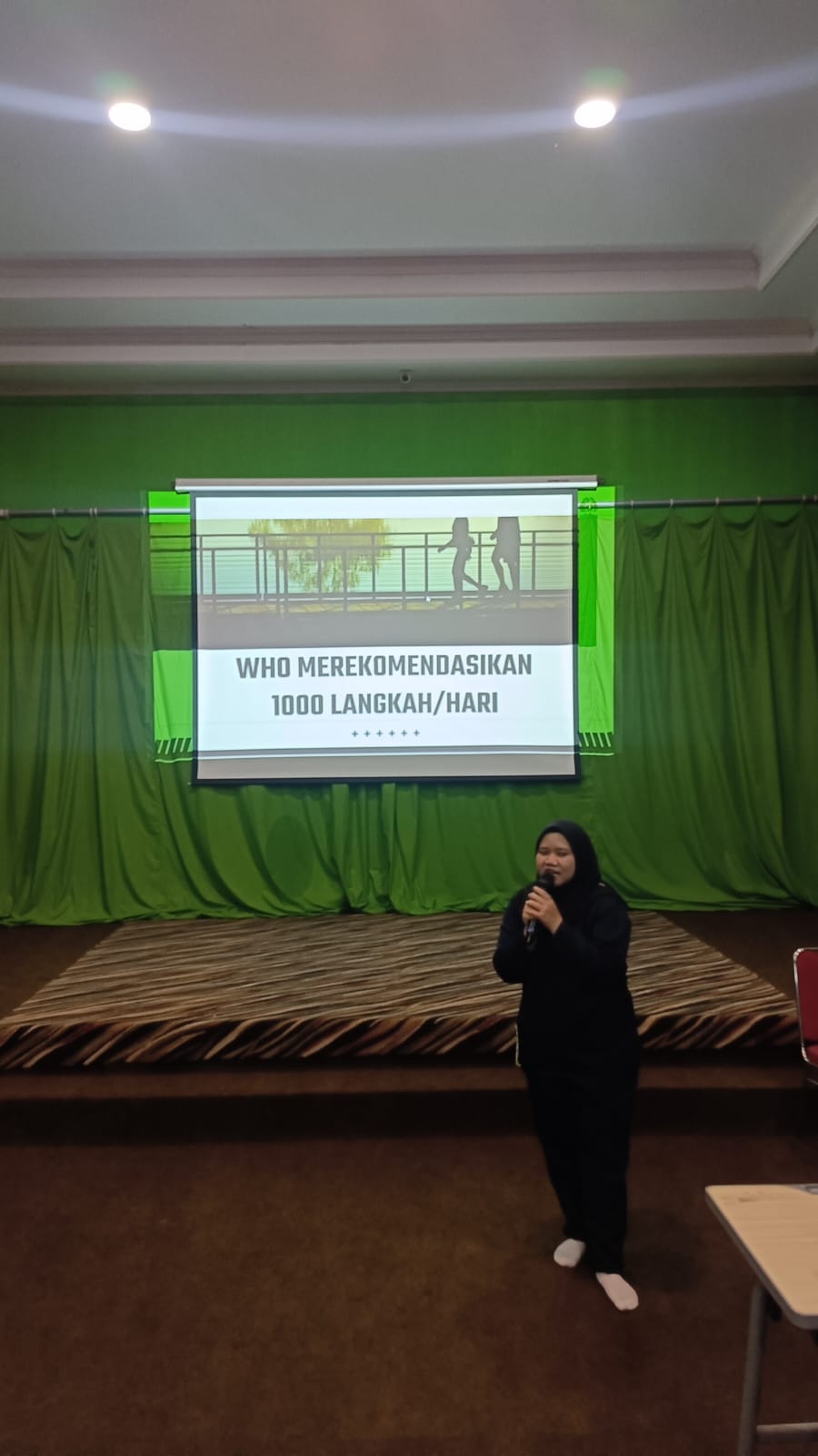 Sosialisasi Jalan Sehat Bersama RS Islam Aysha di Sekolah Al-Madinah