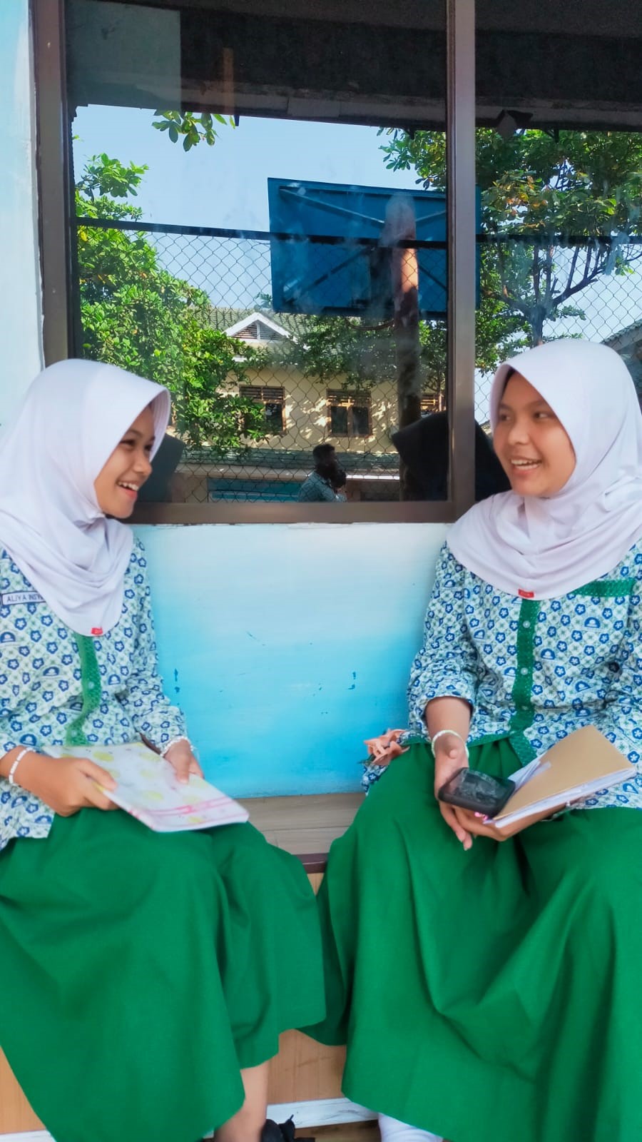 “ Let the Story Flow Chapter 8 SMPIT Al Madinah “