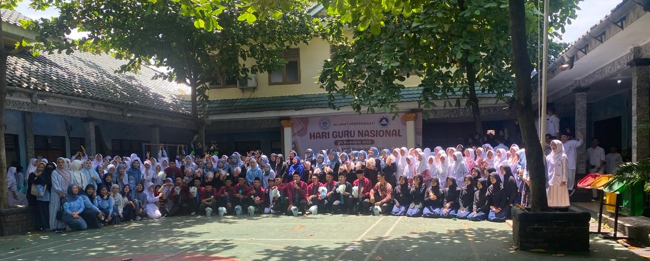Rayakan Hari Guru Nasional 2025, SMPIT Al-Madinah Perkuat Karakter Sebagai Sekolah Swasta Unggulan yang Humanis dan Religius