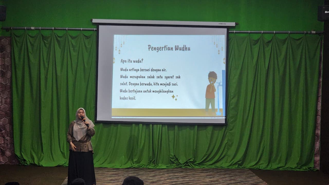 PENGUATAN IBADAH MELALUI PENDALAMAN THAHARAH