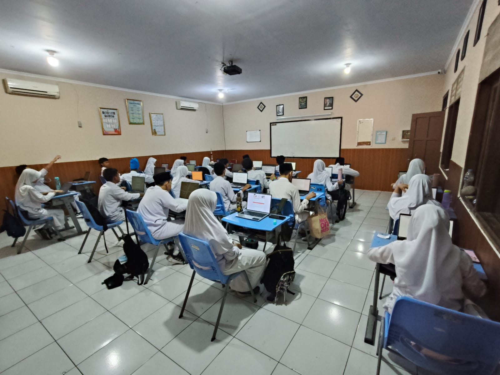 Sumatif Akhir Semester Ganjil