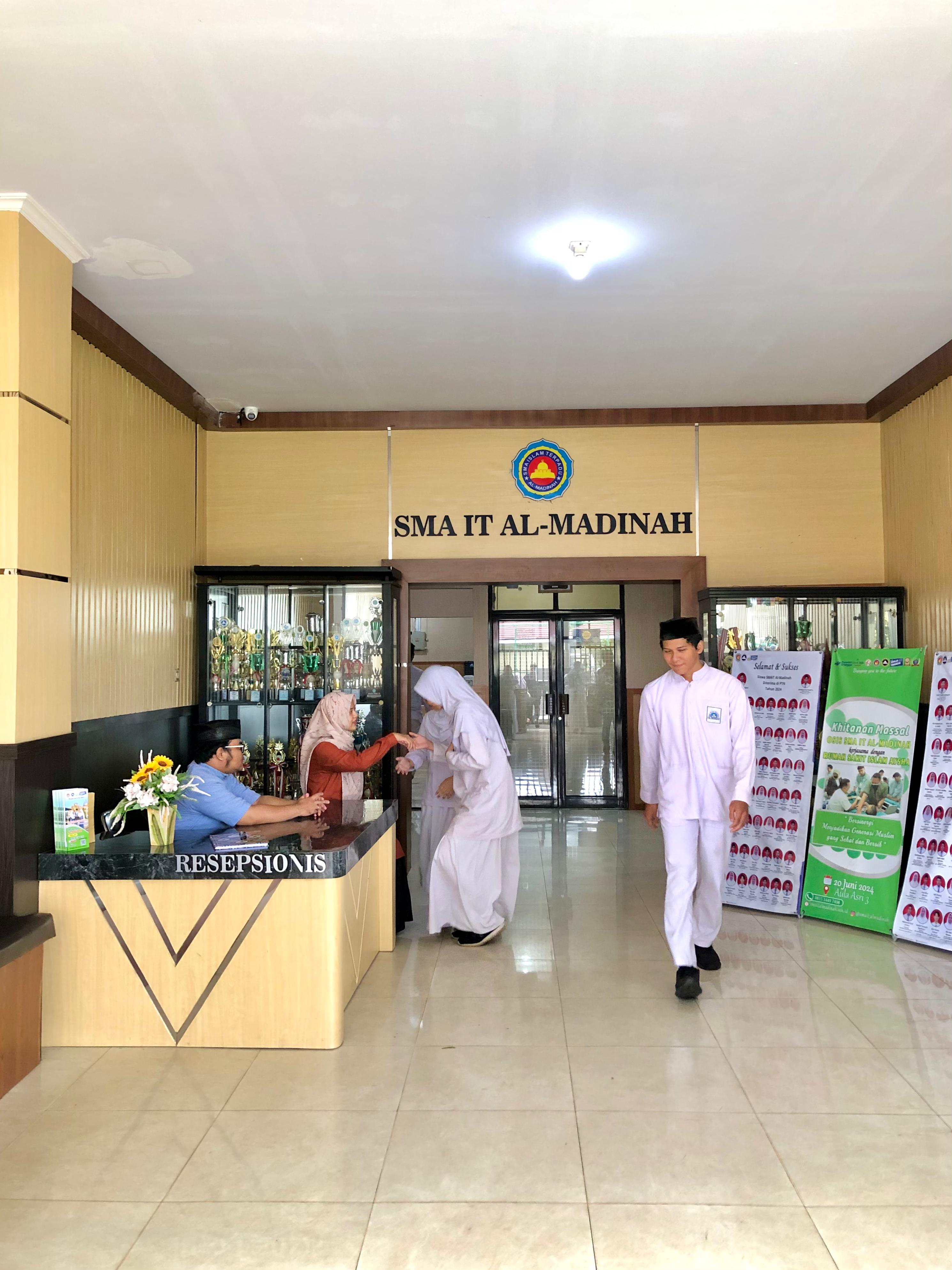 SIT AL MADINAH