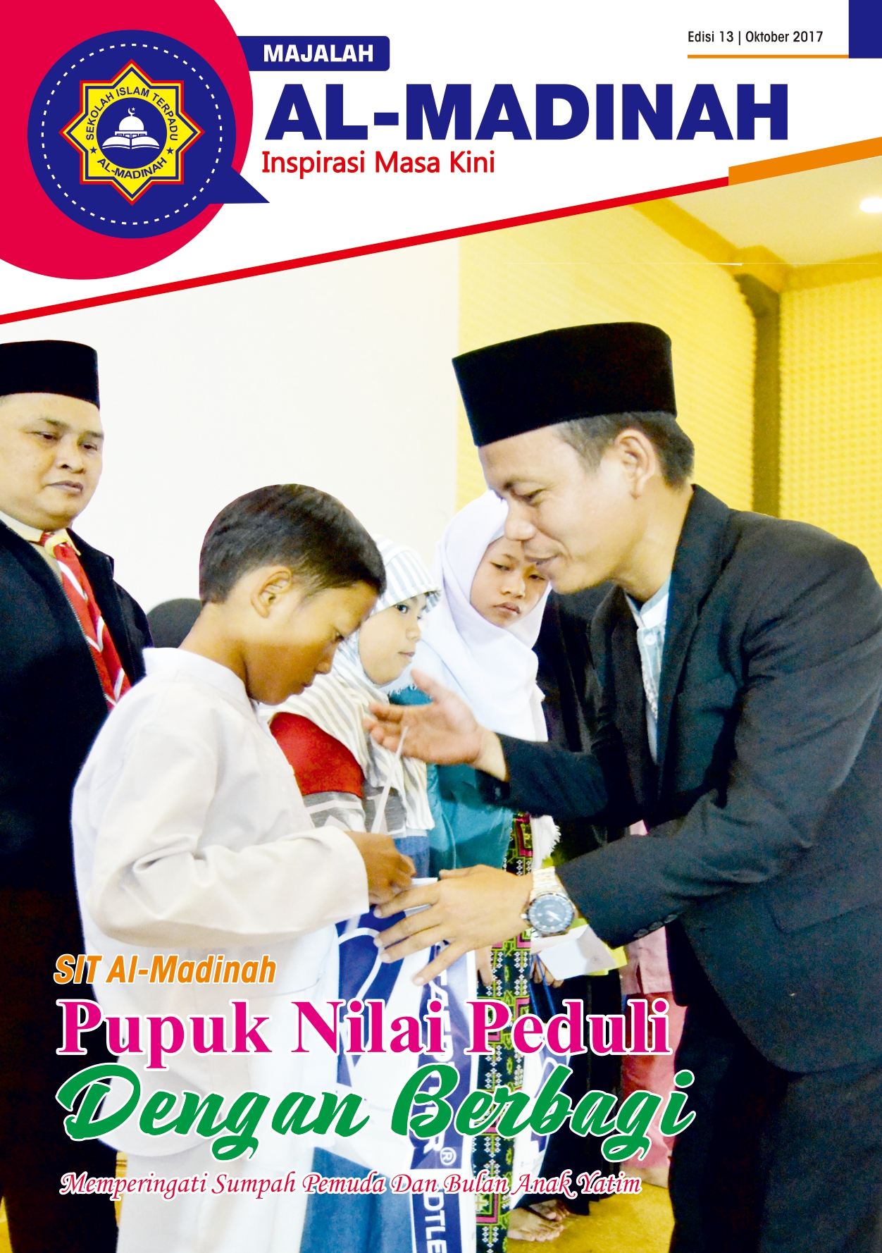 SIT Al-Madinah Pupuk Nilai Peduli dengan Berbagi