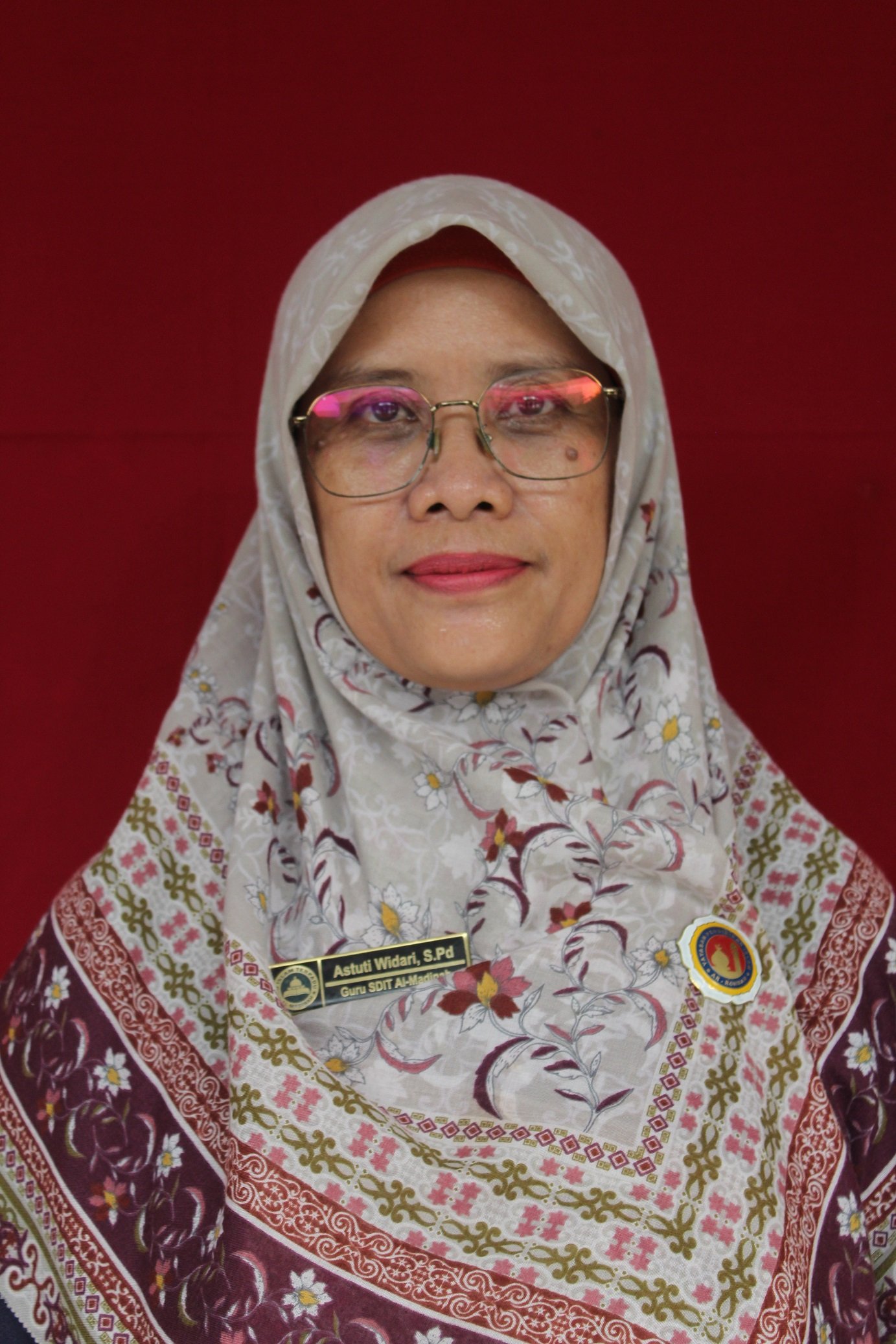 Astuti Widari, S.Pd